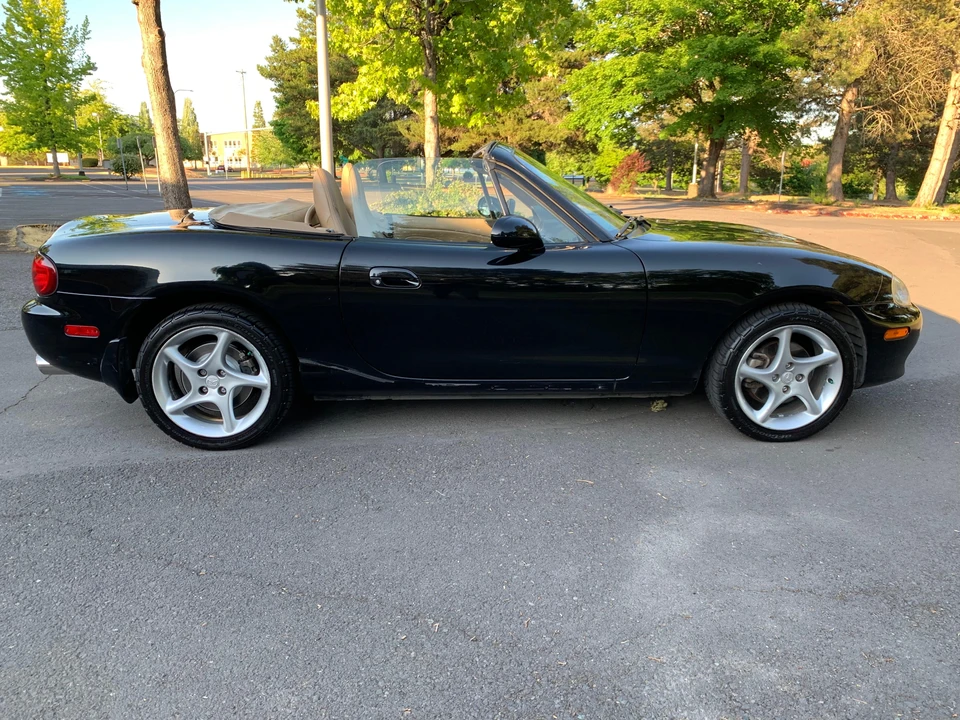 2001 Mazda NB MX-5 Miata - Image 15 of 31