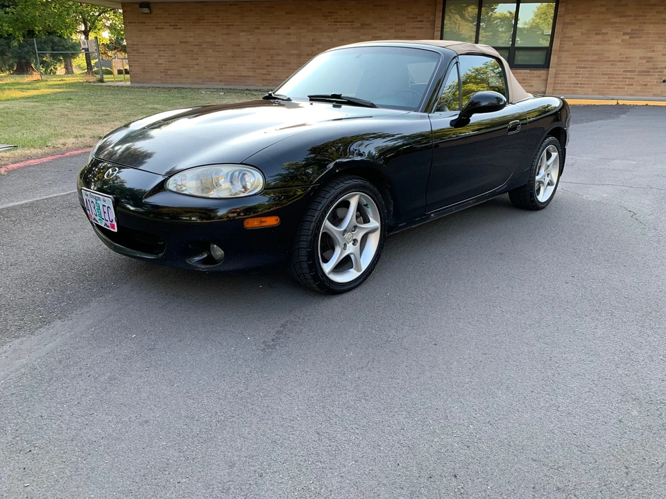 2001 Mazda NB MX-5 Miata - Image 21 of 31