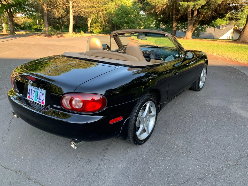 2001 Mazda NB MX-5 Miata - Image 13 of 31