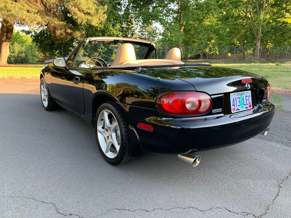 2001 Mazda NB MX-5 Miata - Image 9 of 31