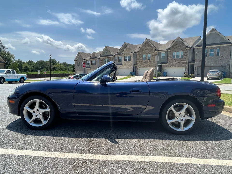 2001 Mazda NB MX-5 Miata - Image 8 of 31
