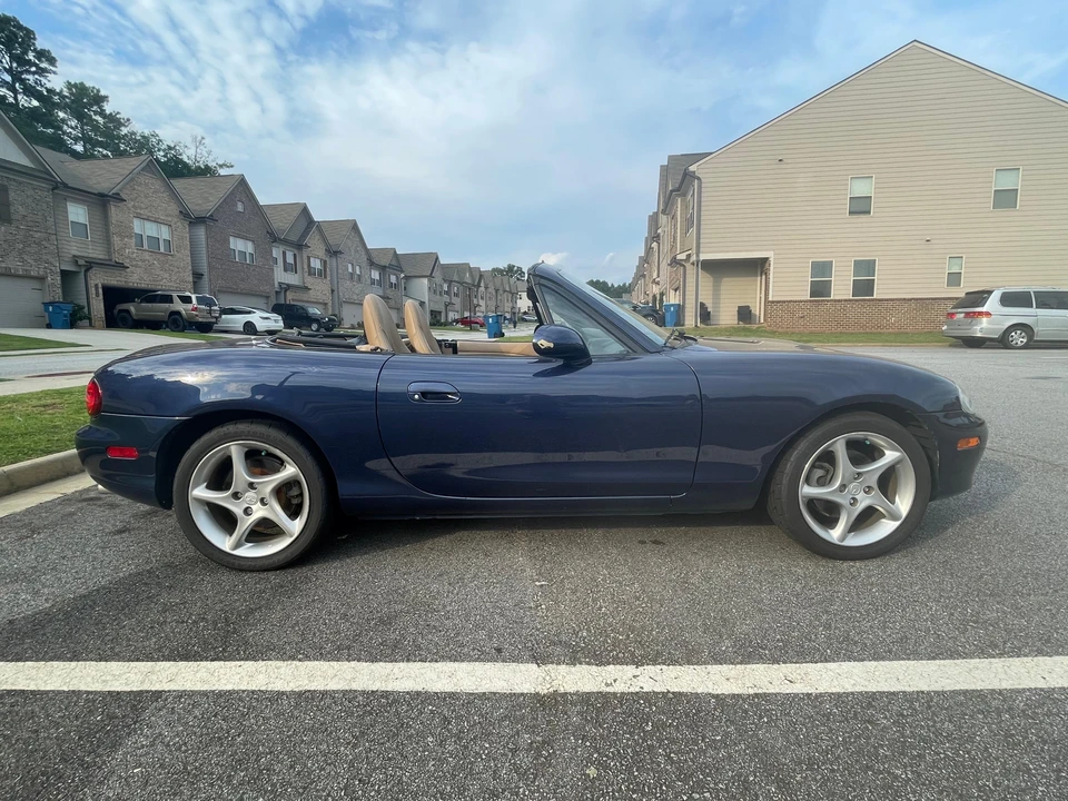 2001 Mazda NB MX-5 Miata - Image 13 of 31