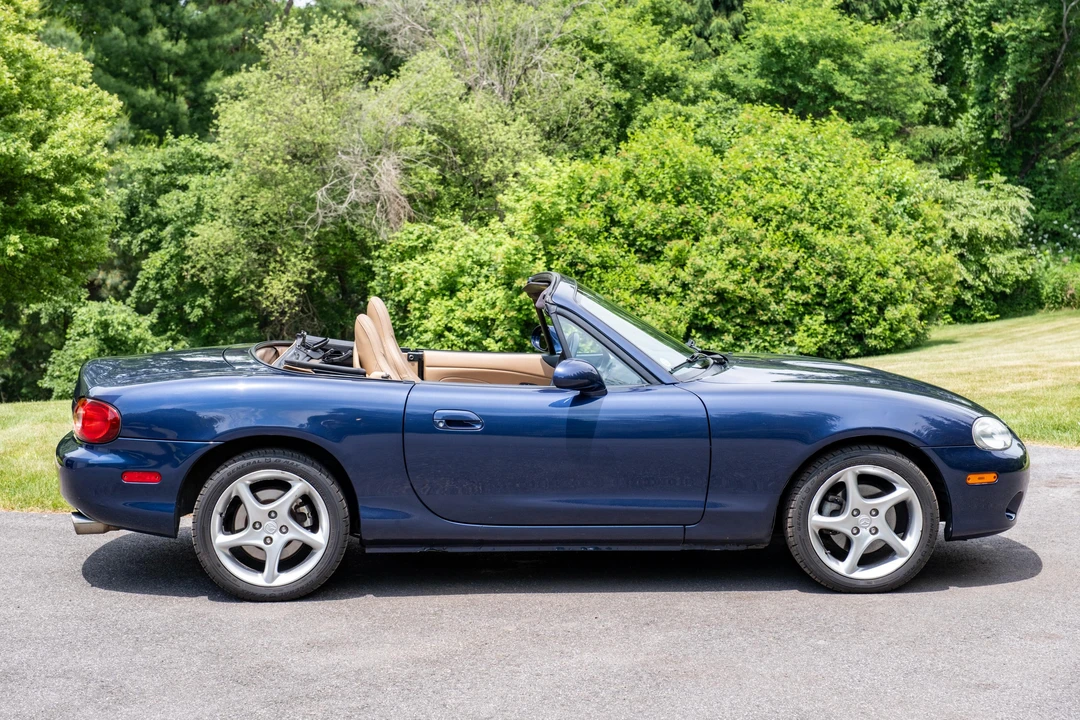 2001 Mazda NB MX-5 Miata - Image 8 of 31