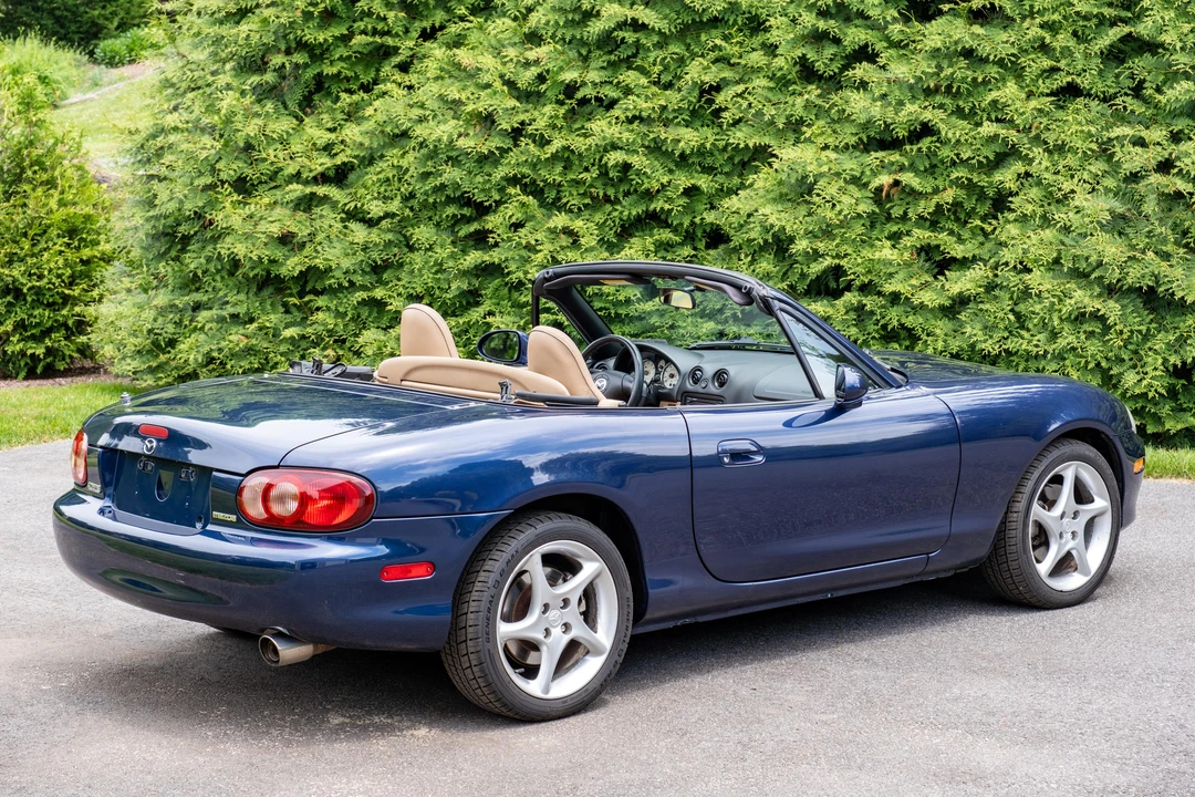 2001 Mazda NB MX-5 Miata - Image 9 of 31
