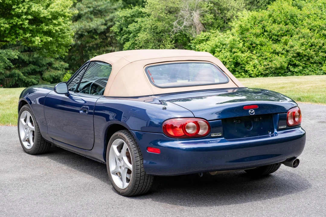 2001 Mazda NB MX-5 Miata - Image 16 of 31