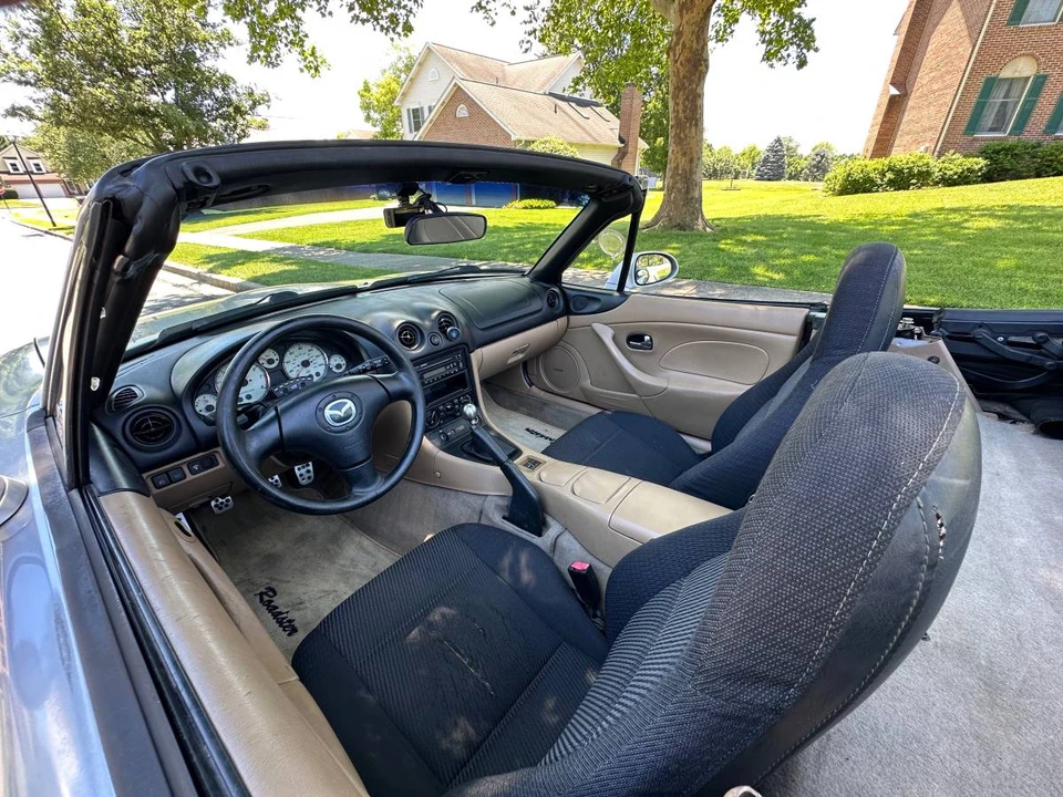 2001 Mazda NB MX-5 Miata - Image 10 of 19