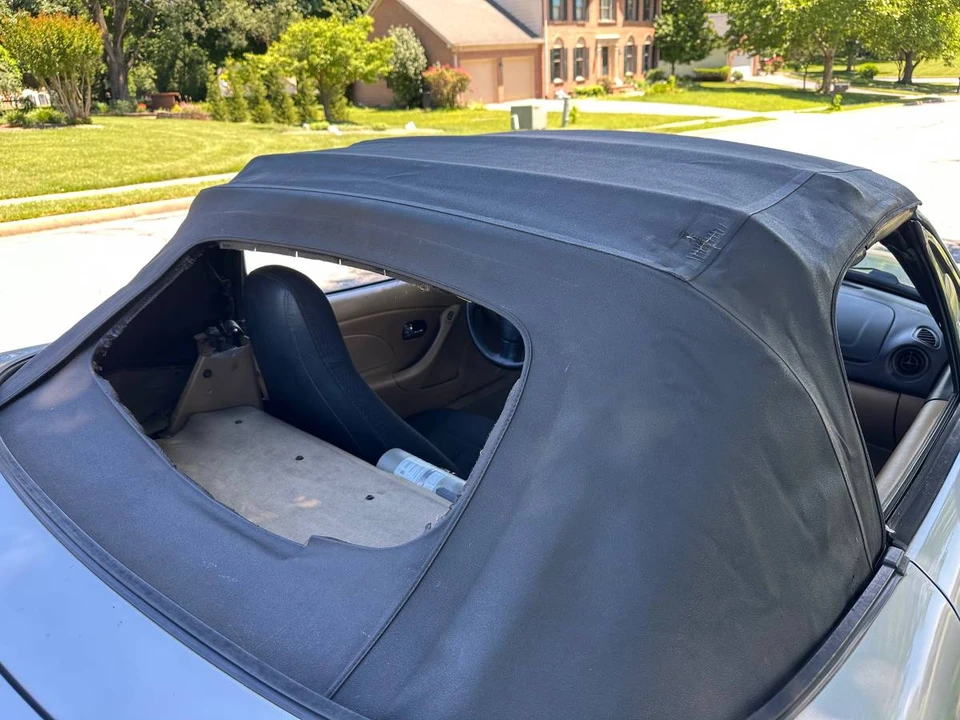 2001 Mazda NB MX-5 Miata - Image 17 of 19