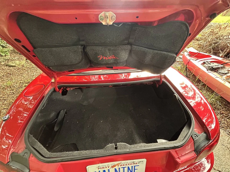 2001 Mazda NB MX-5 Miata - Image 11 of 13