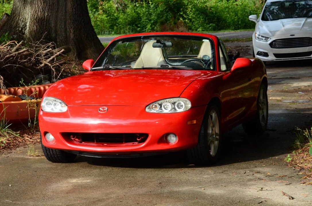 2001 Mazda NB MX-5 Miata - Image 12 of 13