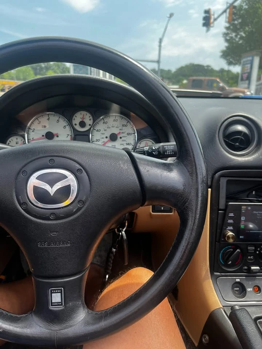 2001 Mazda NB MX-5 Miata - Image 2 of 7