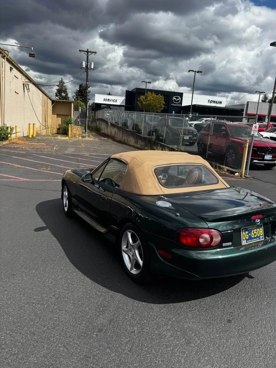 2001 Mazda NB MX-5 Miata - Image 6 of 14
