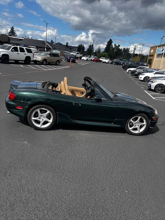 2001 Mazda NB MX-5 Miata - Image 13 of 14