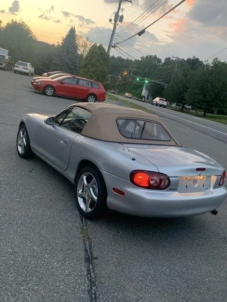 2001 Mazda NB MX-5 Miata - Image 3 of 20