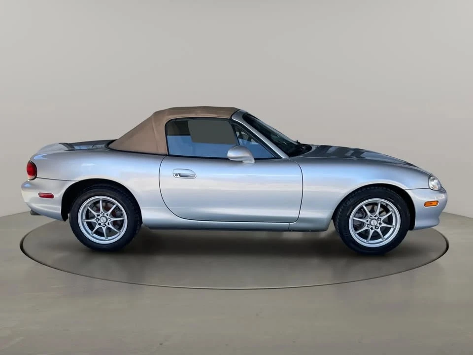2001 Mazda NB MX-5 Miata - Image 6 of 20