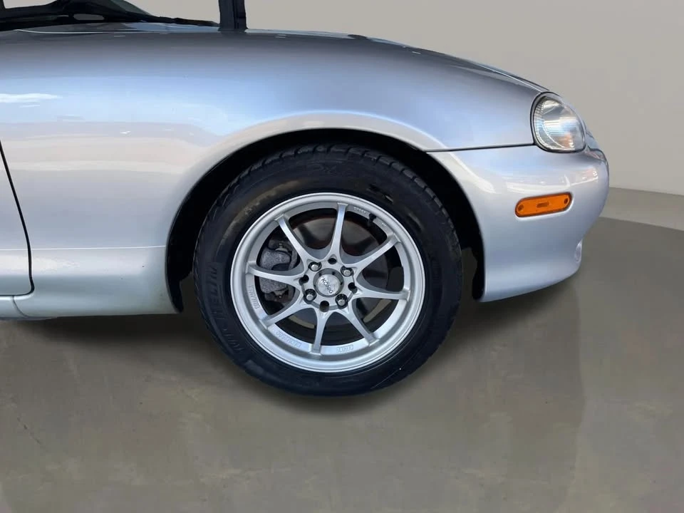 2001 Mazda NB MX-5 Miata - Image 12 of 20