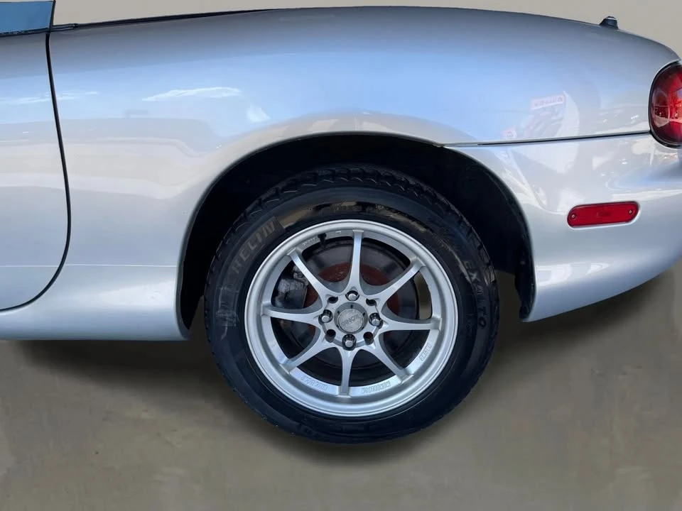 2001 Mazda NB MX-5 Miata - Image 10 of 20