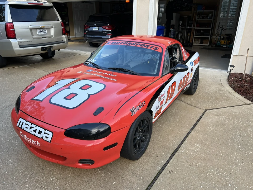 2001 Mazda NB MX-5 Miata - Image 4 of 31