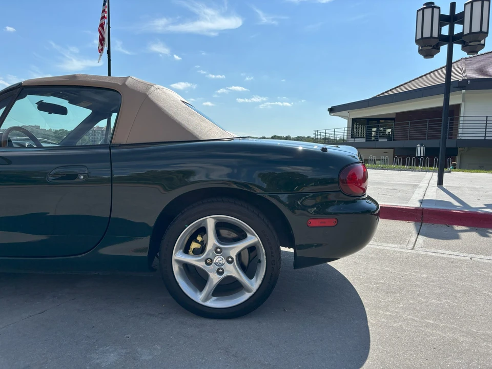 2001 Mazda NB MX-5 Miata - Image 25 of 31