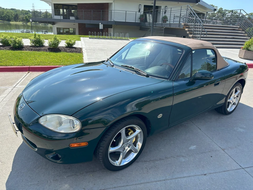 2001 Mazda NB MX-5 Miata - Image 3 of 31