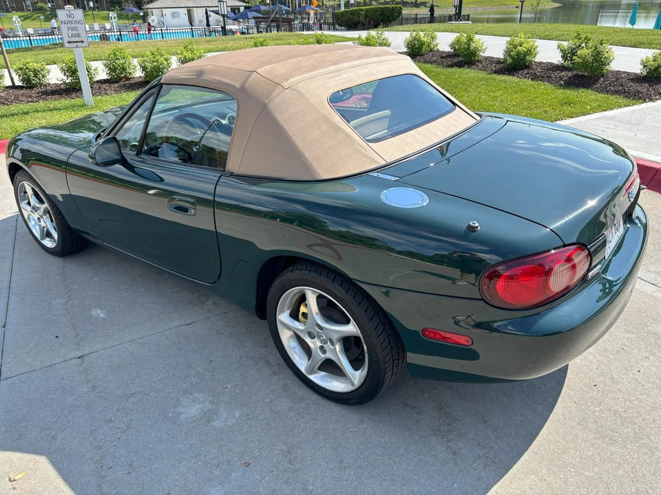 2001 Mazda NB MX-5 Miata - Image 5 of 31