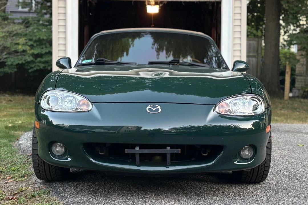 2001 Mazda NB MX-5 Miata - Image 2 of 31