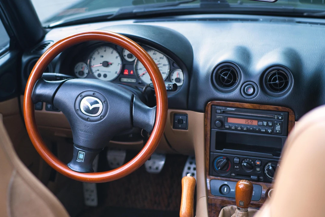 2001 Mazda NB MX-5 Miata - Image 29 of 31