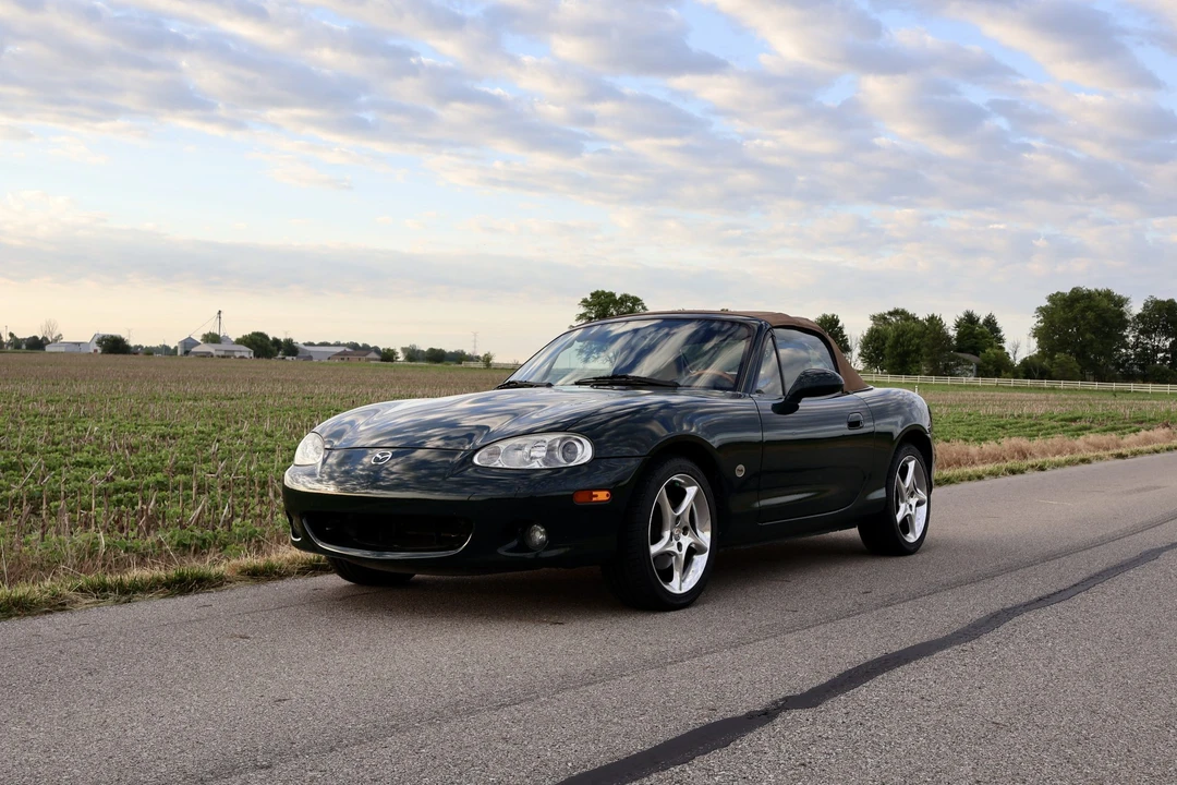 2001 Mazda NB MX-5 Miata - Image 6 of 31