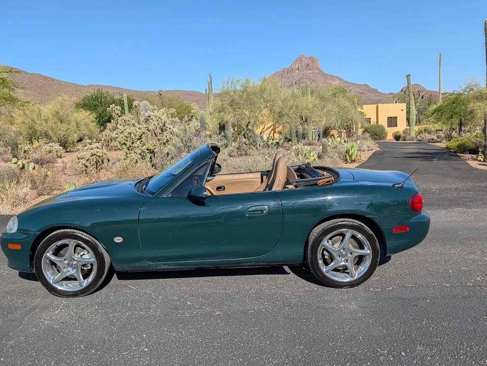 2001 Mazda NB MX-5 Miata - Image 3 of 31