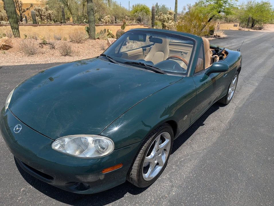 2001 Mazda NB MX-5 Miata - Image 2 of 31