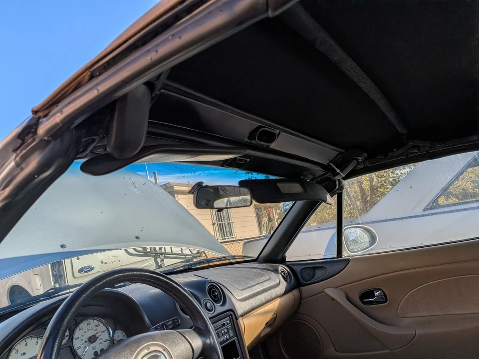 2001 Mazda NB MX-5 Miata - Image 15 of 21