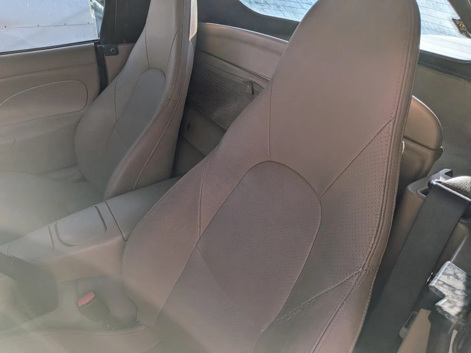 2001 Mazda NB MX-5 Miata - Image 14 of 21