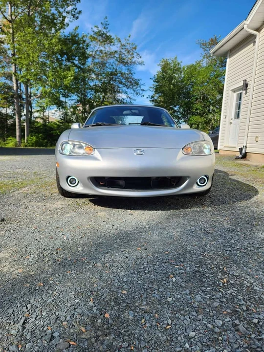 2001 Mazda NB MX-5 Miata - Image 2 of 11