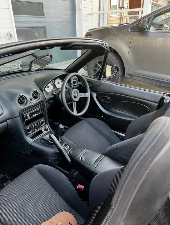 2001 Mazda NB MX-5 Miata - Image 9 of 9