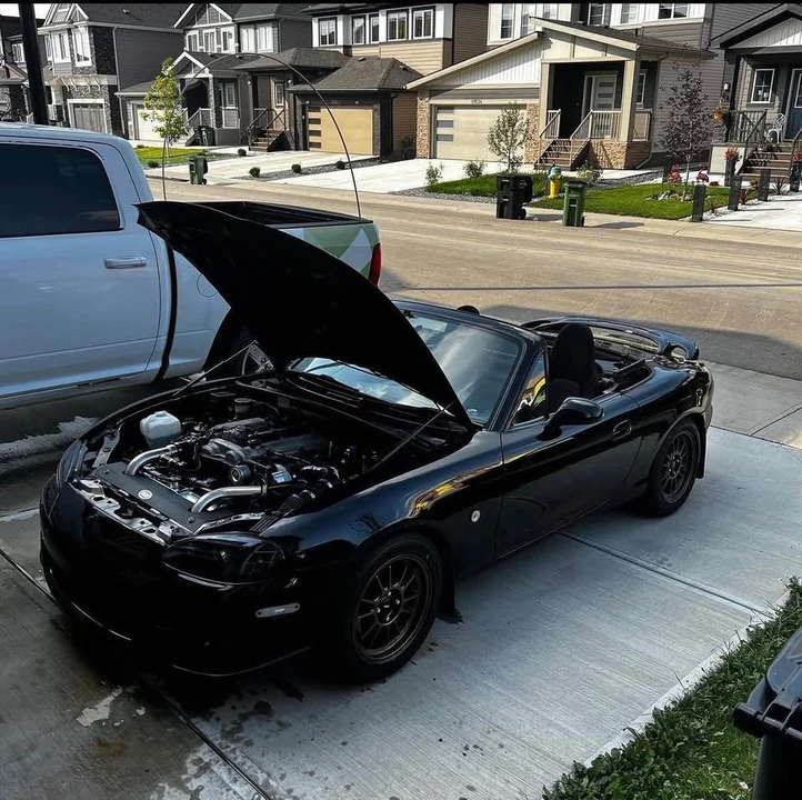 2001 Mazda NB MX-5 Miata - Image 2 of 9