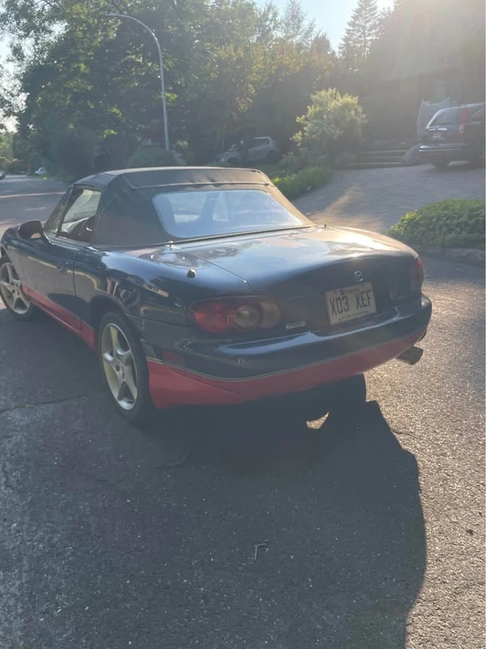 2001 Mazda NB MX-5 Miata - Image 4 of 8