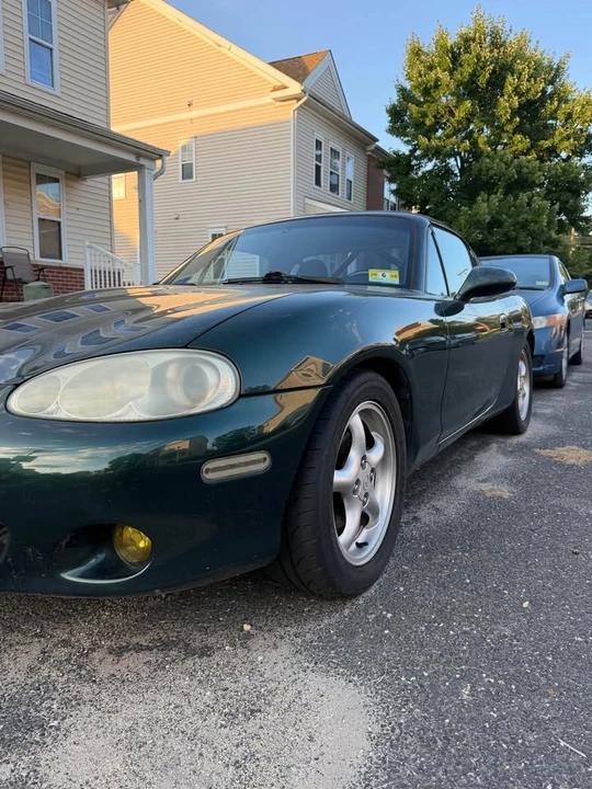 2001 Mazda NB MX-5 Miata - Image 2 of 19