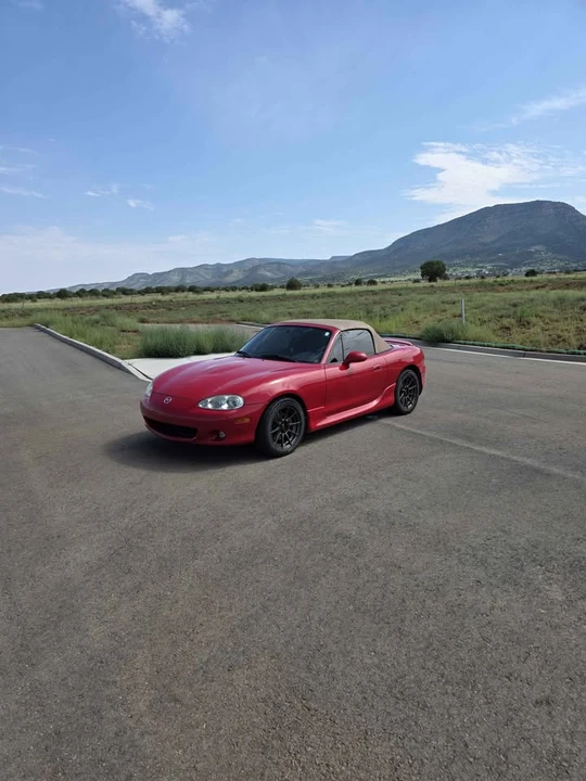 2001 Mazda NB MX-5 Miata - Image 6 of 9