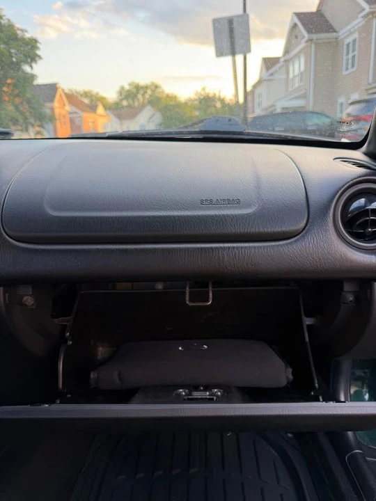 2001 Mazda NB MX-5 Miata - Image 13 of 19