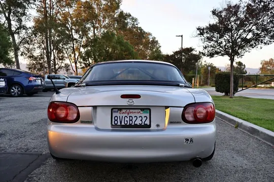 2001 Mazda MX-5 LS