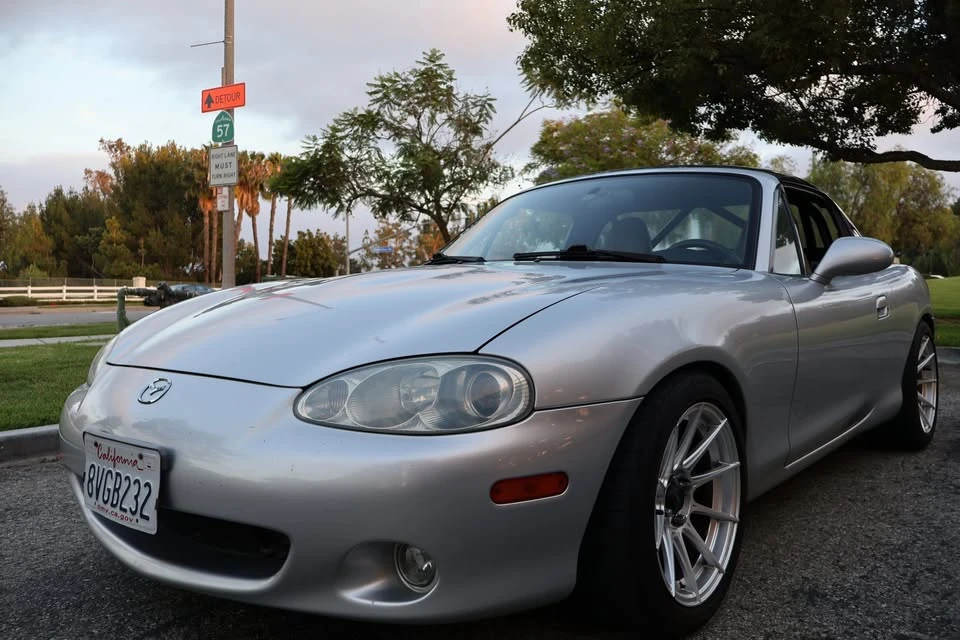 2001 Mazda NB MX-5 Miata - Image 4 of 20