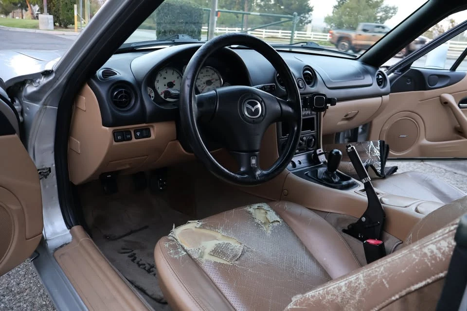 2001 Mazda NB MX-5 Miata - Image 14 of 20