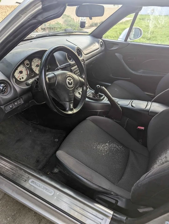 2001 Mazda NB MX-5 Miata - Image 7 of 8