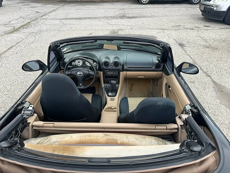 2001 Mazda NB MX-5 Miata - Image 4 of 11
