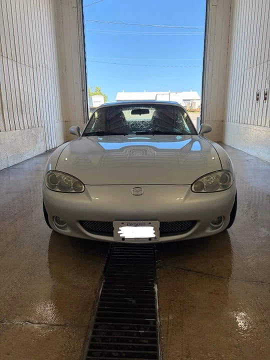 2001 Mazda NB MX-5 Miata - Image 2 of 20