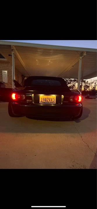 2001 Mazda NB MX-5 Miata - Image 3 of 8