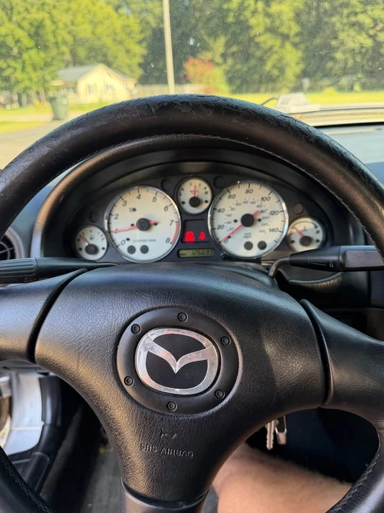 2001 Mazda NB MX-5 Miata - Image 6 of 7