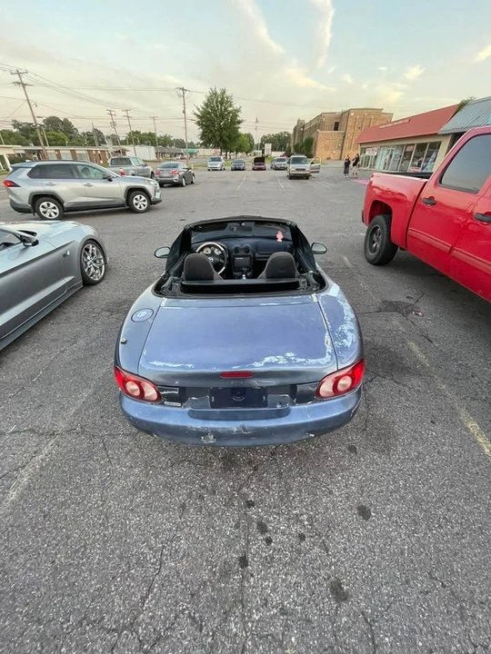 2001 Mazda NB MX-5 Miata - Image 4 of 5