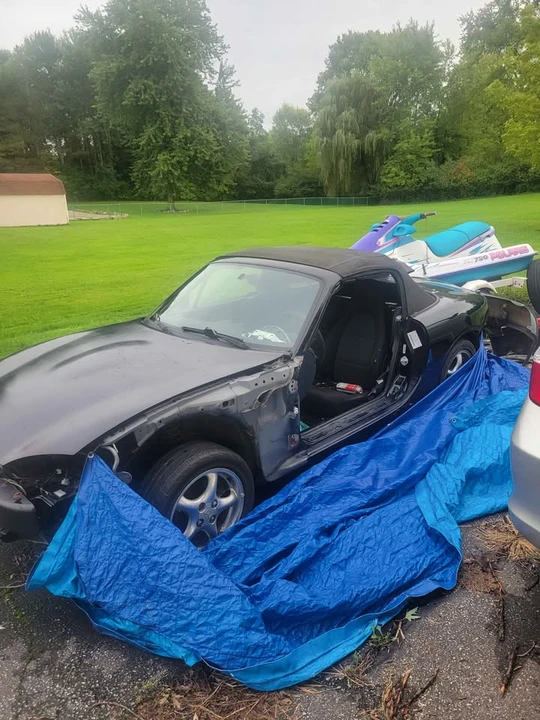2001 Mazda NB MX-5 Miata - Image 2 of 6