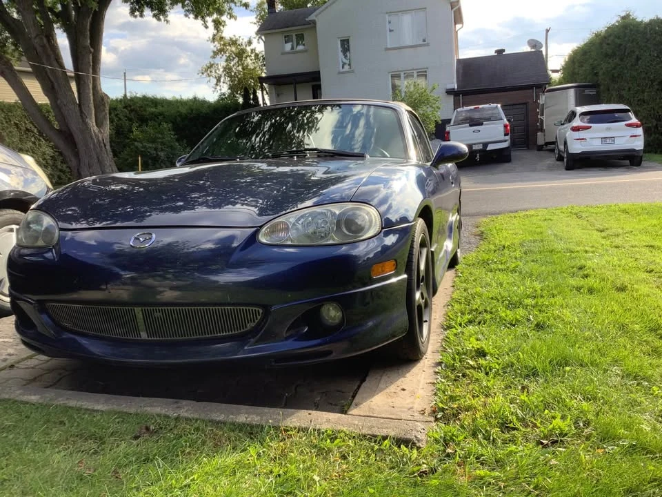 2001 Mazda NB MX-5 Miata - Image 2 of 14