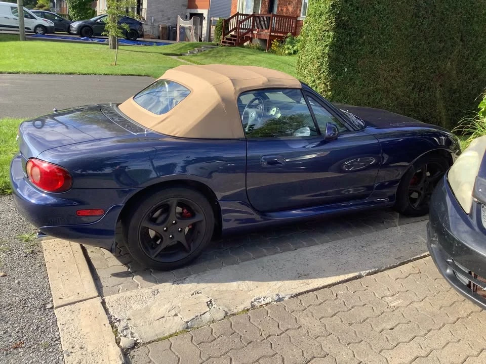 2001 Mazda NB MX-5 Miata - Image 10 of 14